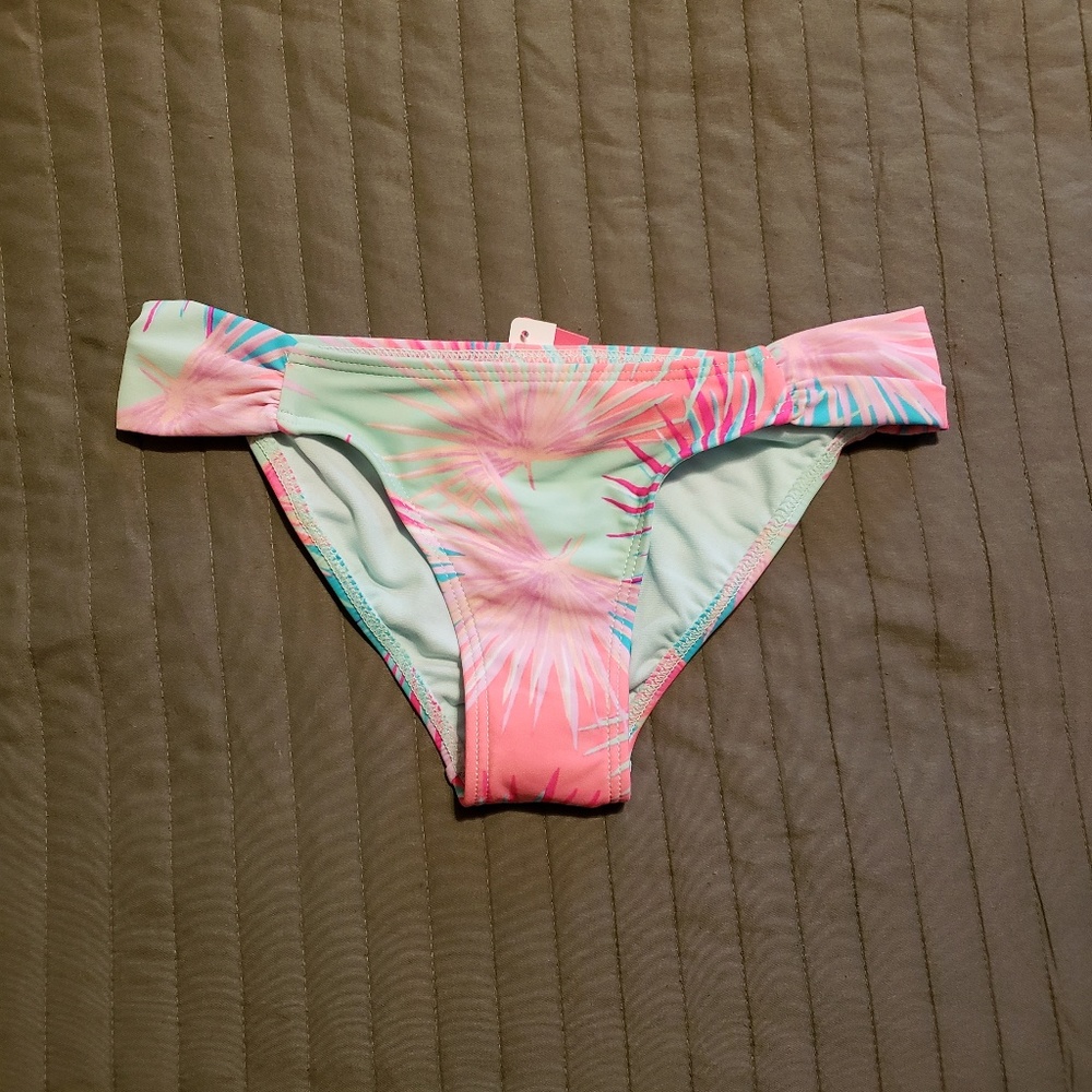🌷New Xhilaration bikini Swimsuit - Picture 2 of 6